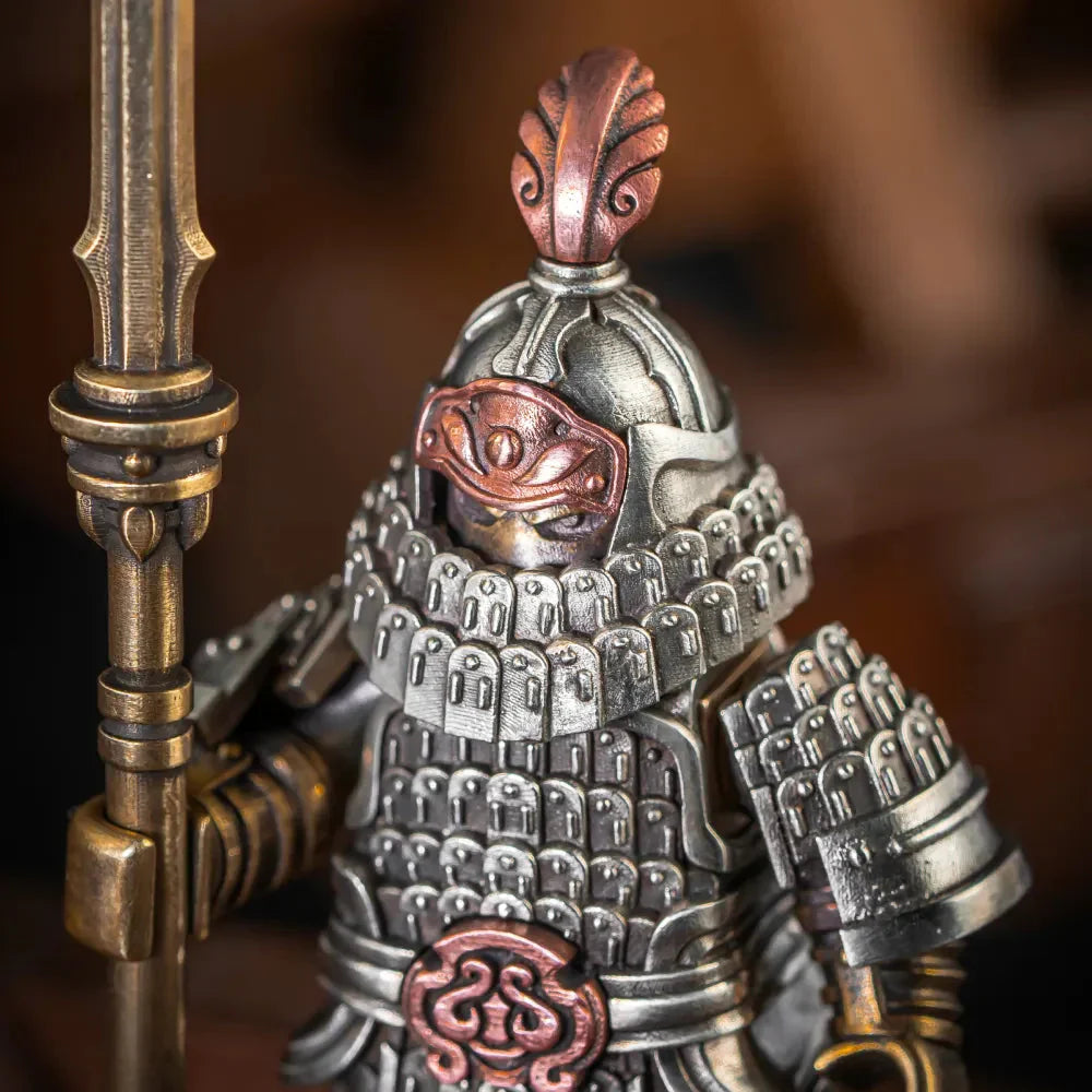 Collectible Metal Knight Figurine – Bronze Magnetic Detachable Armor for Desk Display