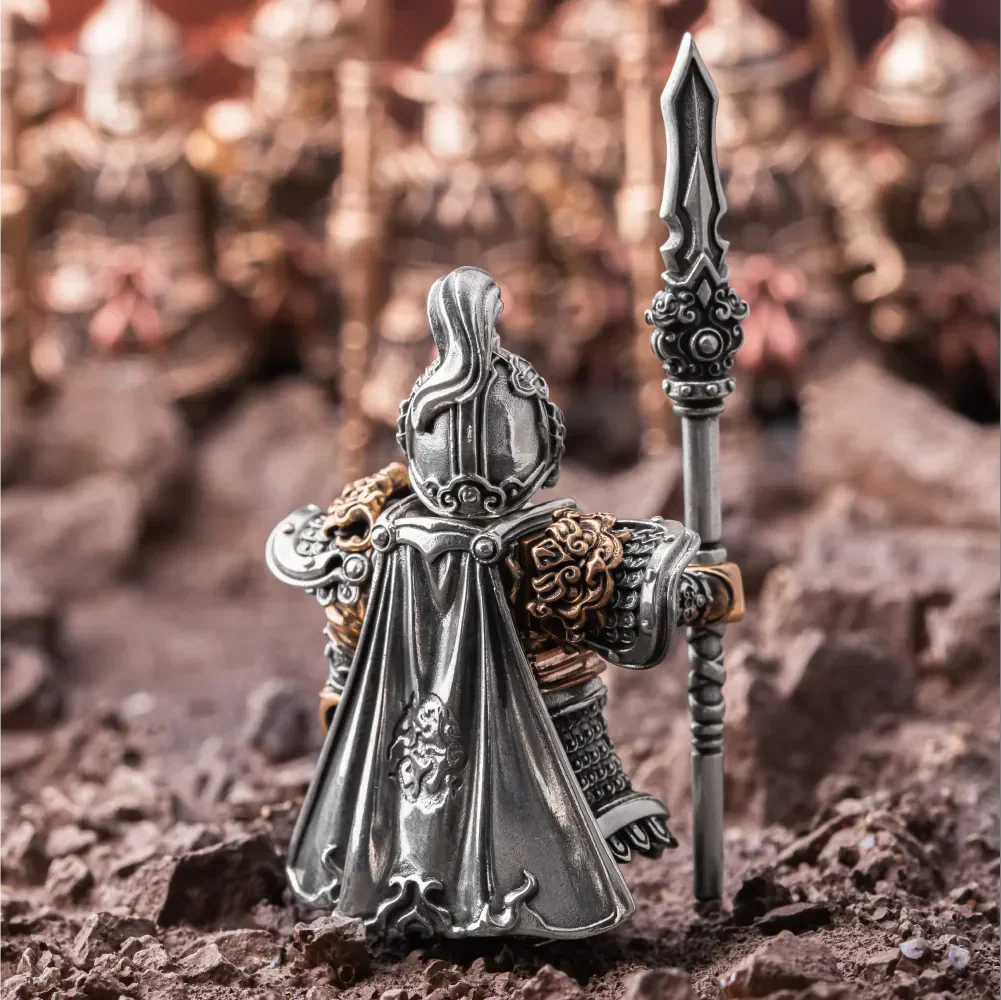 Premium Metal Knight Figurine –Bronze Copper Magnetic Detachable Collectible for Desk Display